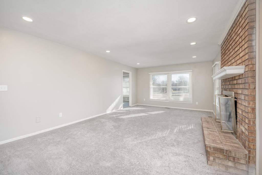 2420 North Winstead Circle Wichita, KS 67226 - Photo 6 of 36