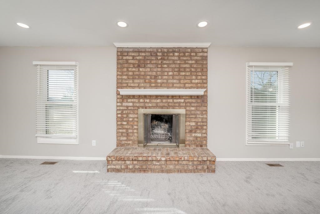 2420 North Winstead Circle Wichita, KS 67226 - Photo 7 of 36