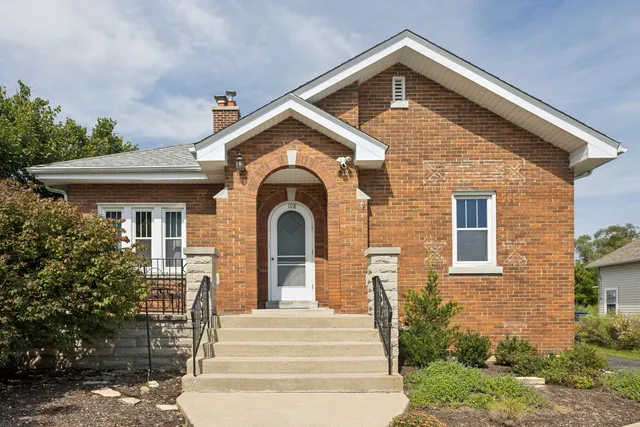 $425,000 | 108 West Naperville Road, Westmont, IL 60559