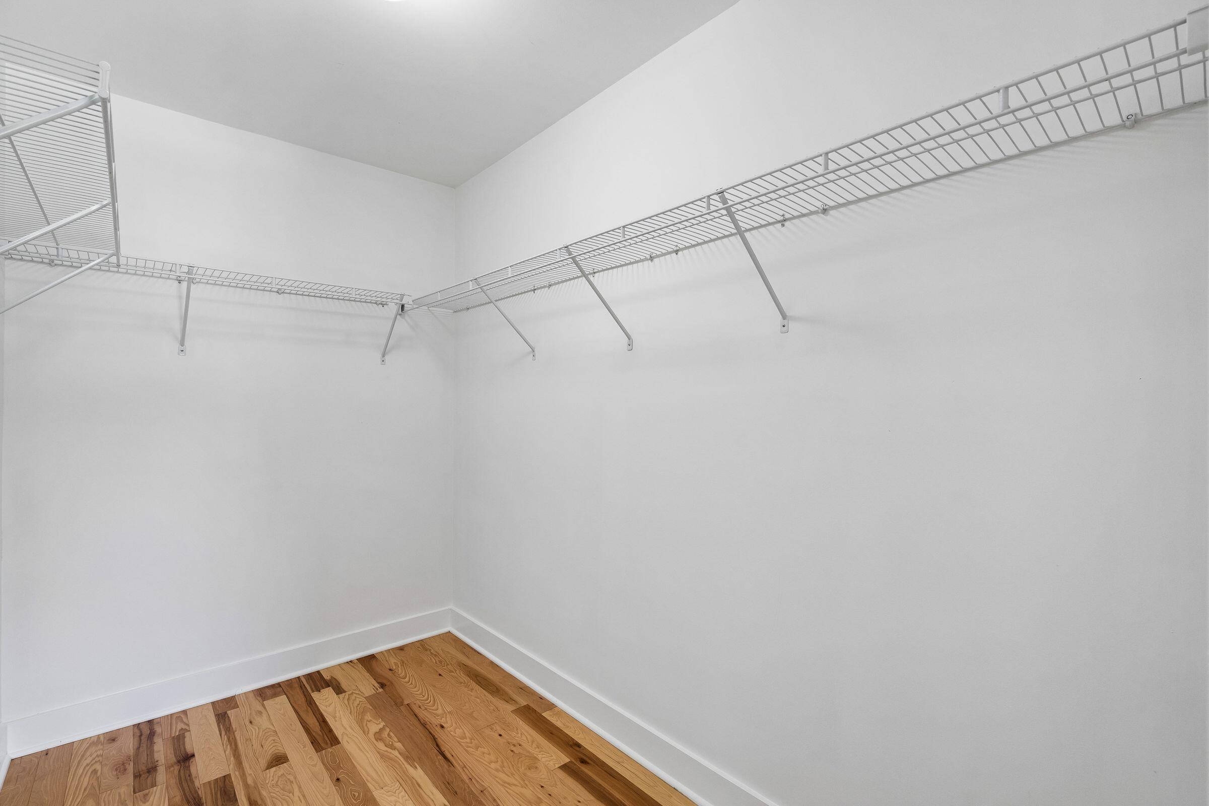485 Fort Johnson Road Charleston, SC 29412 - Photo 22 of 79 Primary Closet