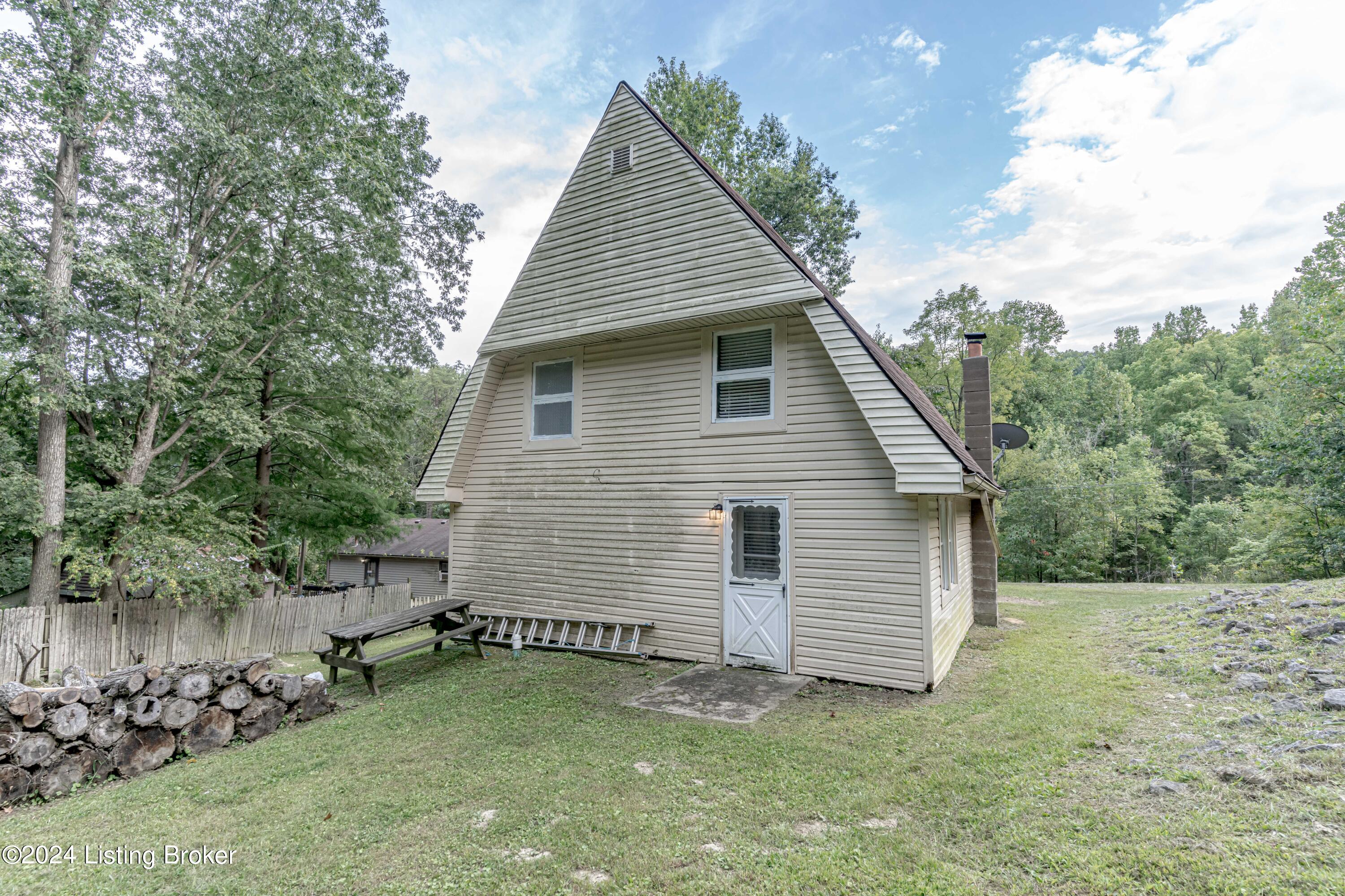1145 Castleman Branch Road Shepherdsville, KY 40165 - Photo 12 of 43 DSC02785