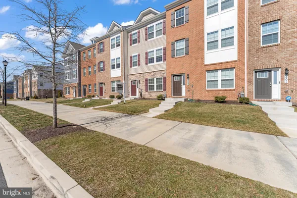 $3,900 | 8805 Mimosa Avenue, Clinton, MD 20735