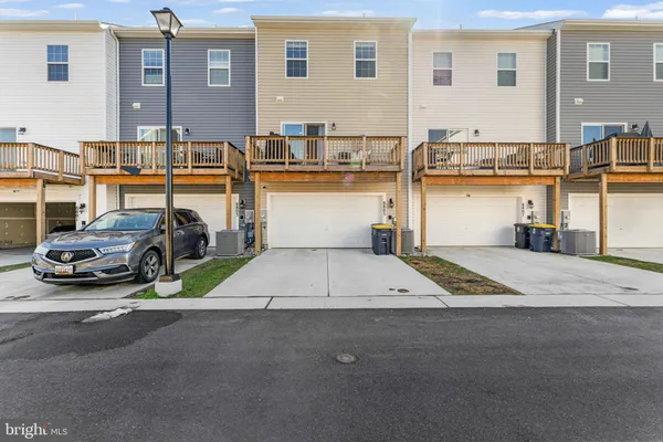 $3,900 | 8805 Mimosa Avenue, Clinton, MD 20735