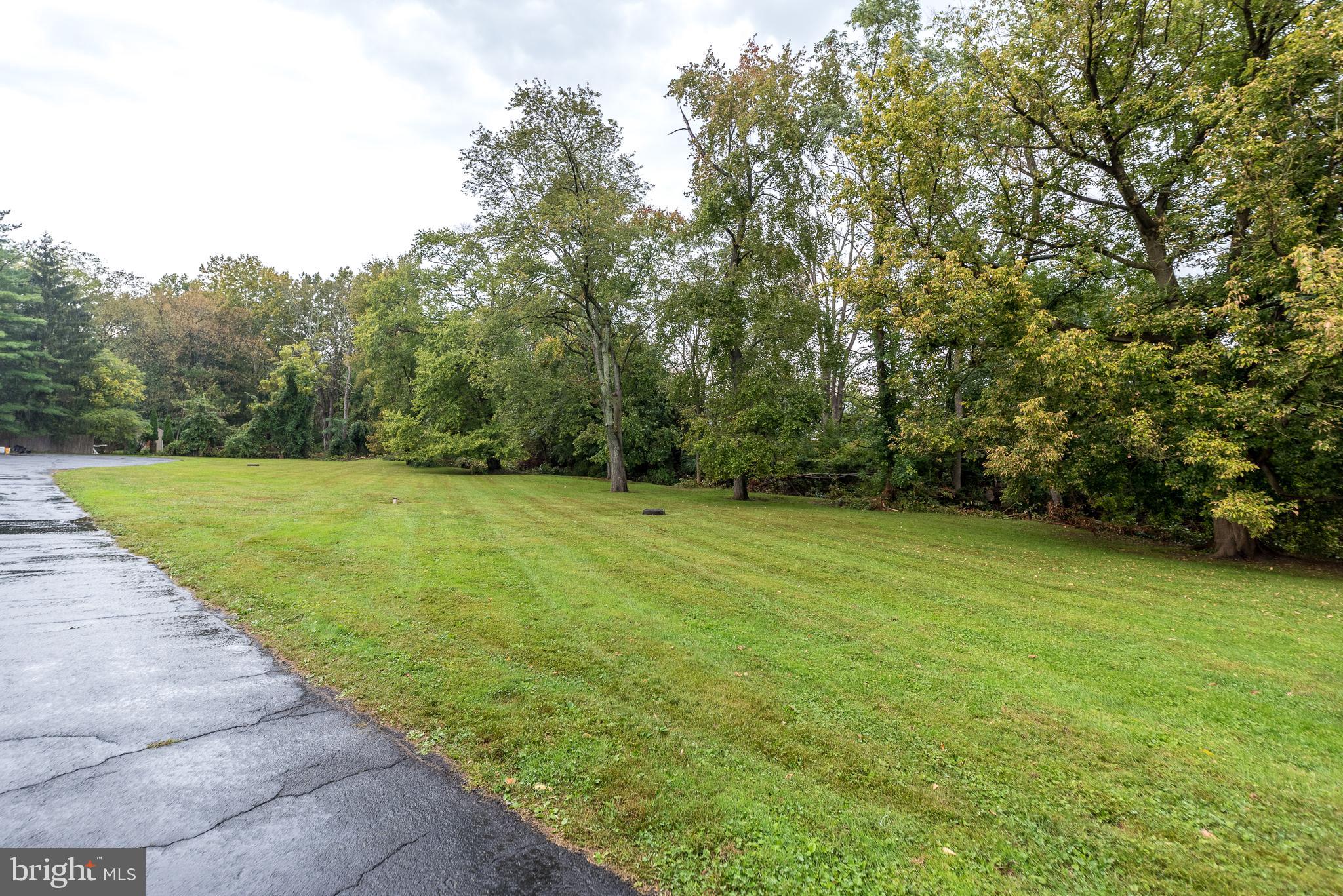 404 Dresher Road, Unit C Horsham, PA 19044 - Photo 24 of 25 Rear view.