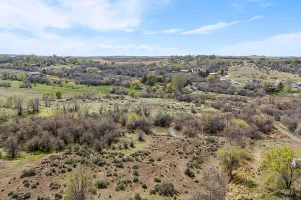 $425,000 | 4371 North 1200 East, Buhl, ID 83316