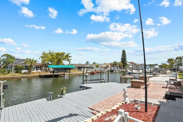 $634,900 | 7239 Southwind Drive, Hudson, FL 34667