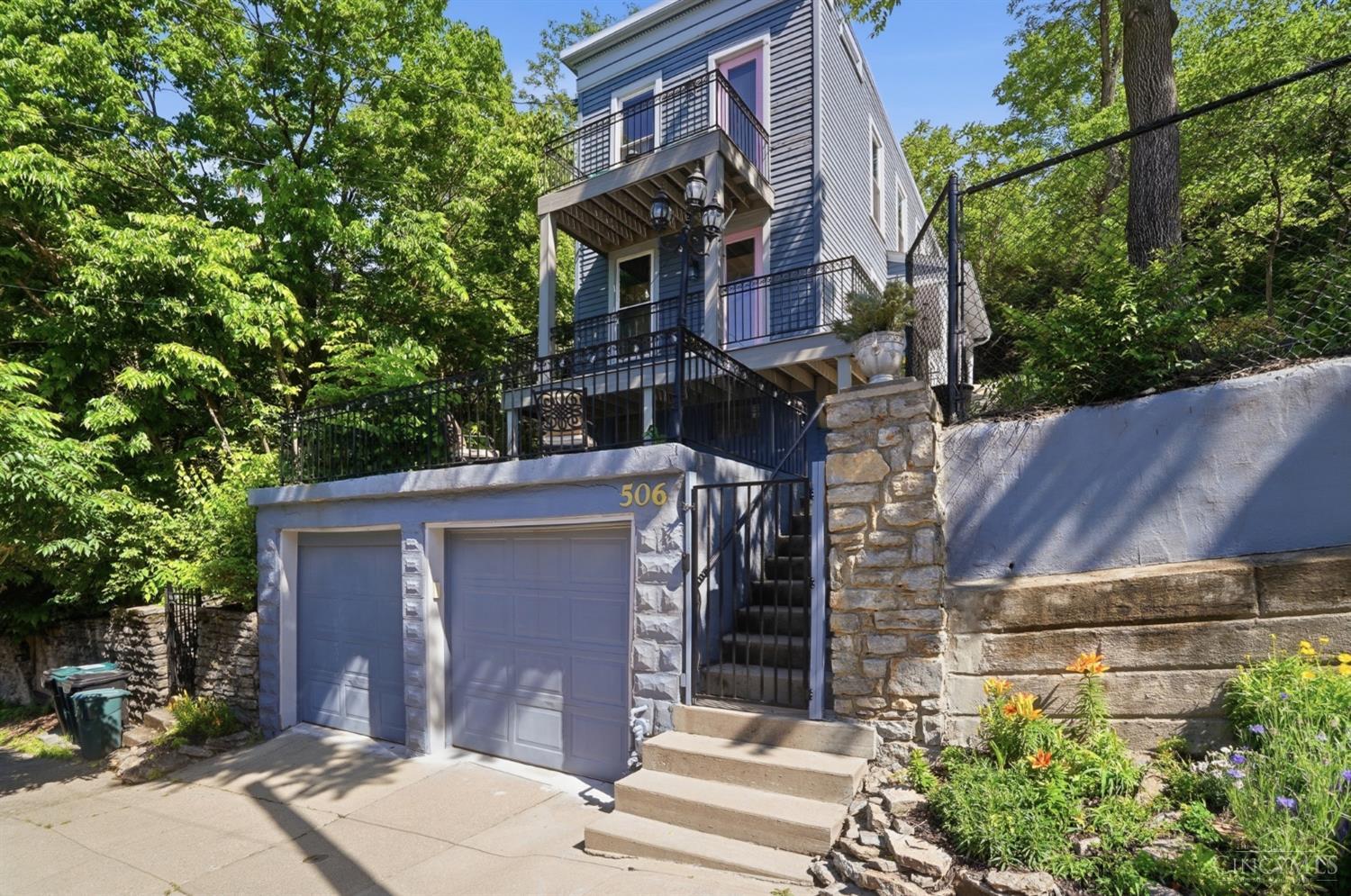 506 Boal Street Cincinnati, OH 45202 - Photo 3 of 69