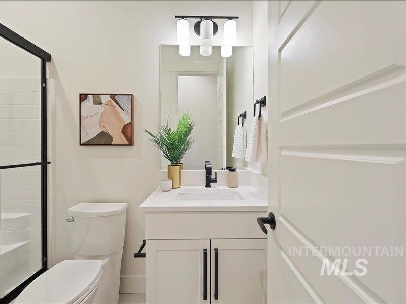 3882 West Haverhill Street Eagle, ID 83616 - Photo 29 of 38 Full bath with an enclosed shower and vanity