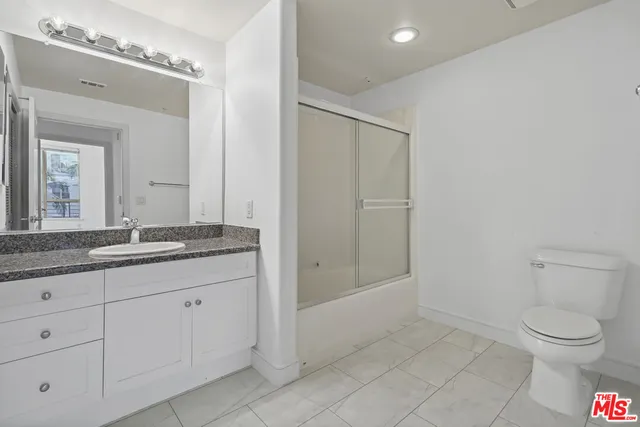 $2,500 | 100 South Alameda Street, Unit 339, Los Angeles, CA 90012