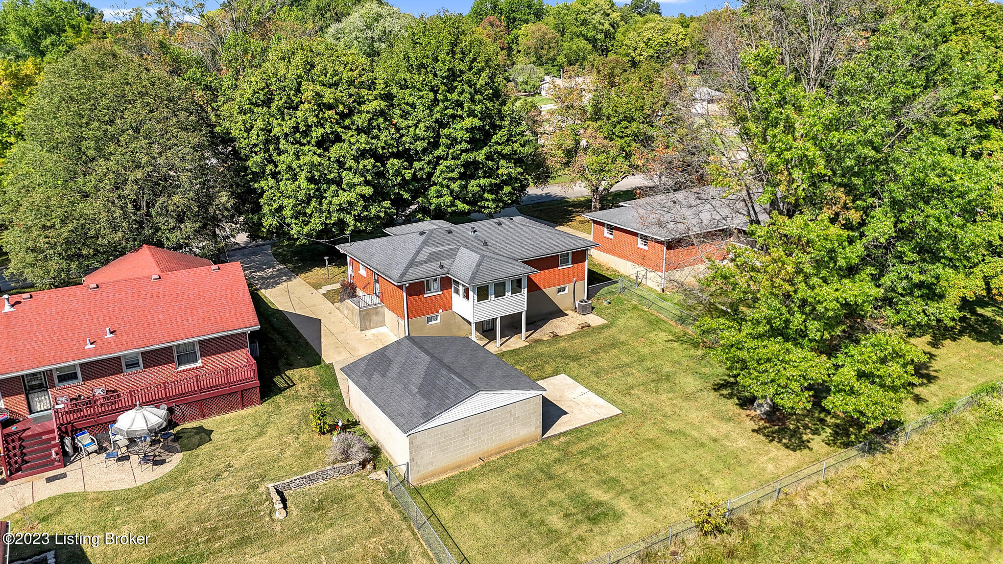 3107 Marlin Road Louisville, KY 40220 - Photo 45 of 48 DJI_20231006121348_0041_D