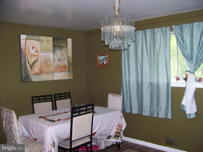 11104 Bybee Street Silver Spring, MD 20902 - Photo 9 of 10 Dining Area