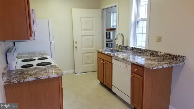 $1,995 | 8220 Savage Guilford Road, Savage, MD 20763