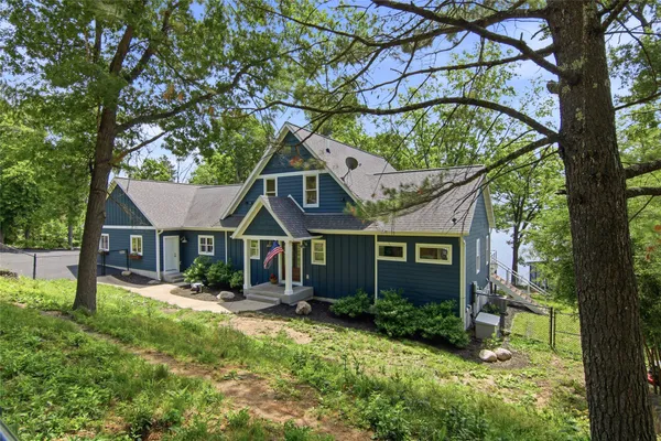 $1,150,000 | 20255 Nd Loop, Augusta, WI 54722