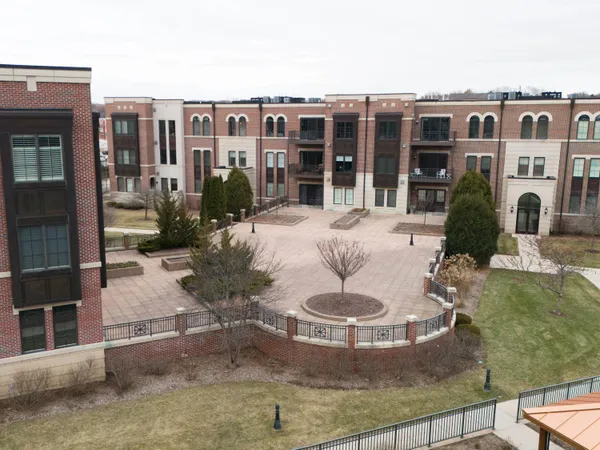 $448,000 | 19185 Thomson Drive, Unit 204, Brookfield, WI 53045