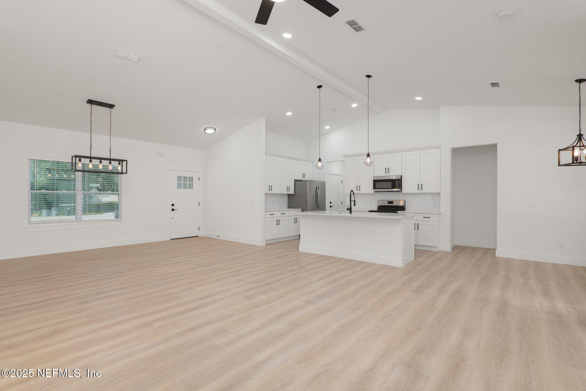 1115 Fruit Cove Road St. Johns, FL 32259 - Photo 11 of 43 Living/Kitchen