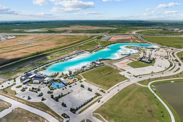 $359,990 | 14010 Baikal Mnr Drive, Santa Fe, TX 77510