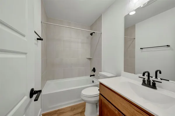 $343,990 | 14010 Baikal Mnr Drive, Santa Fe, TX 77510