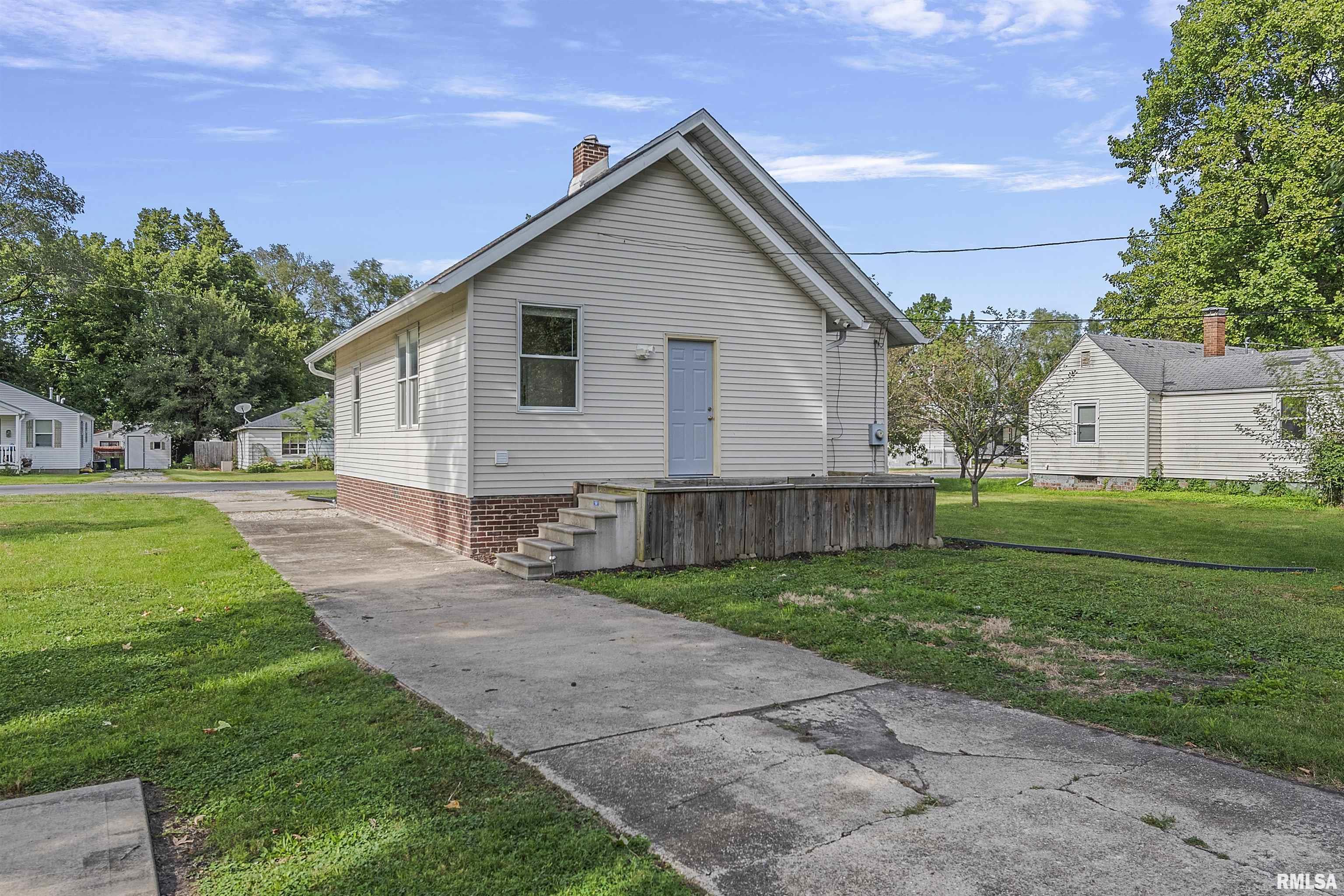 1900 East Watch Avenue Springfield, IL 62702 - Photo 24 of 28