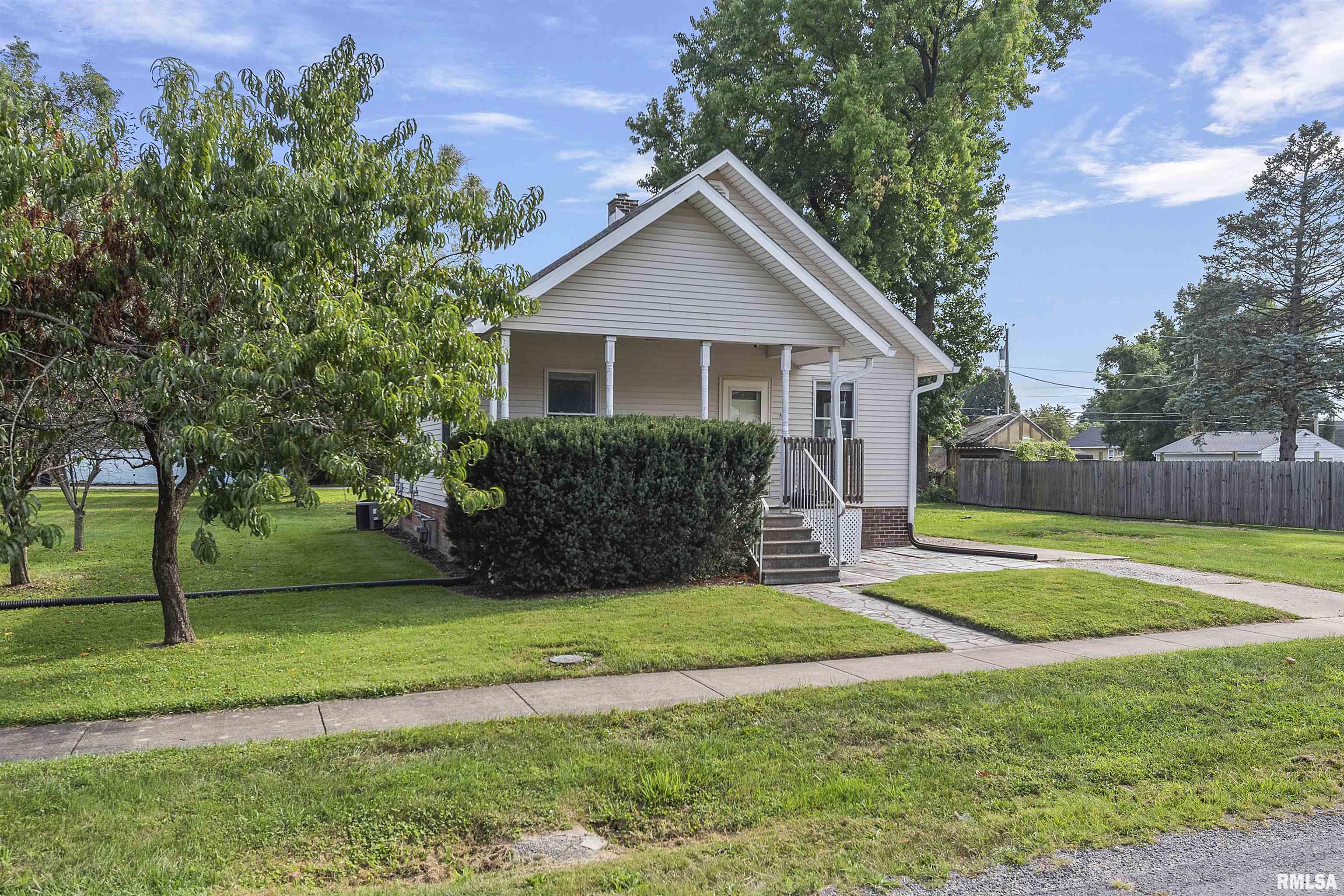 1900 East Watch Avenue Springfield, IL 62702 - Photo 3 of 28