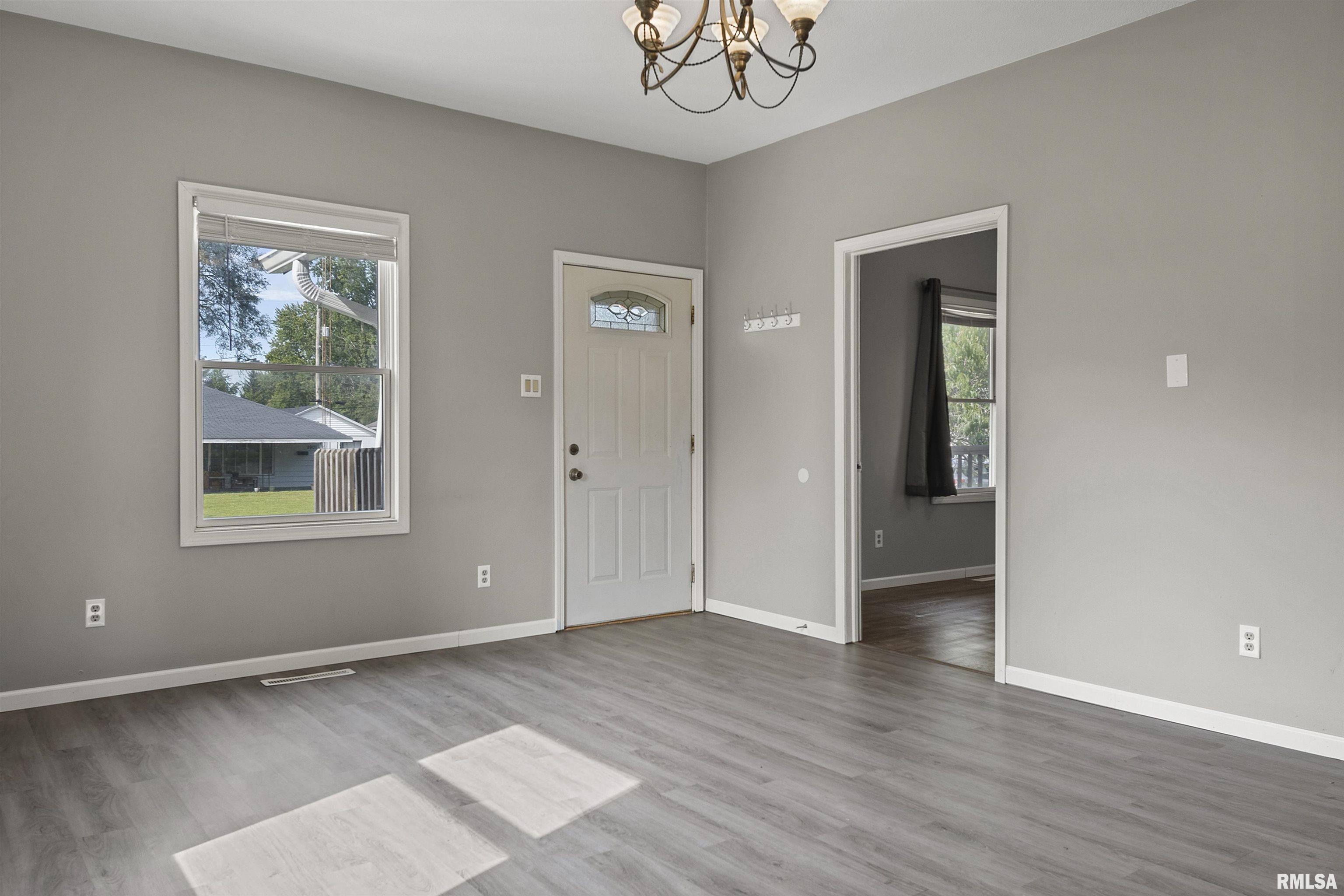 1900 East Watch Avenue Springfield, IL 62702 - Photo 6 of 28