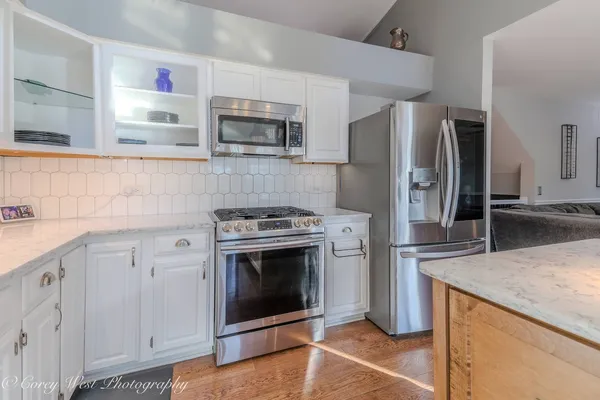 $565,000 | 10215 Ridge Lane, Huntley, IL 60142