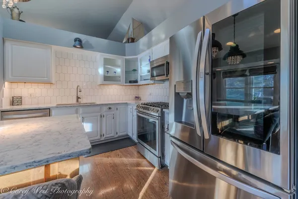 $565,000 | 10215 Ridge Lane, Huntley, IL 60142