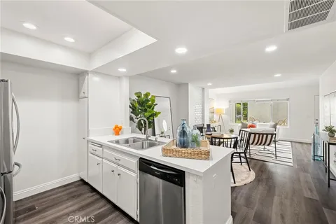 $895,000 | 18683 Maplewood Circle, Huntington Beach, CA 92646