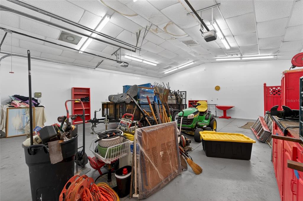 7333 Andre Drive Zephyrhills, FL 33541 - Photo 42 of 49