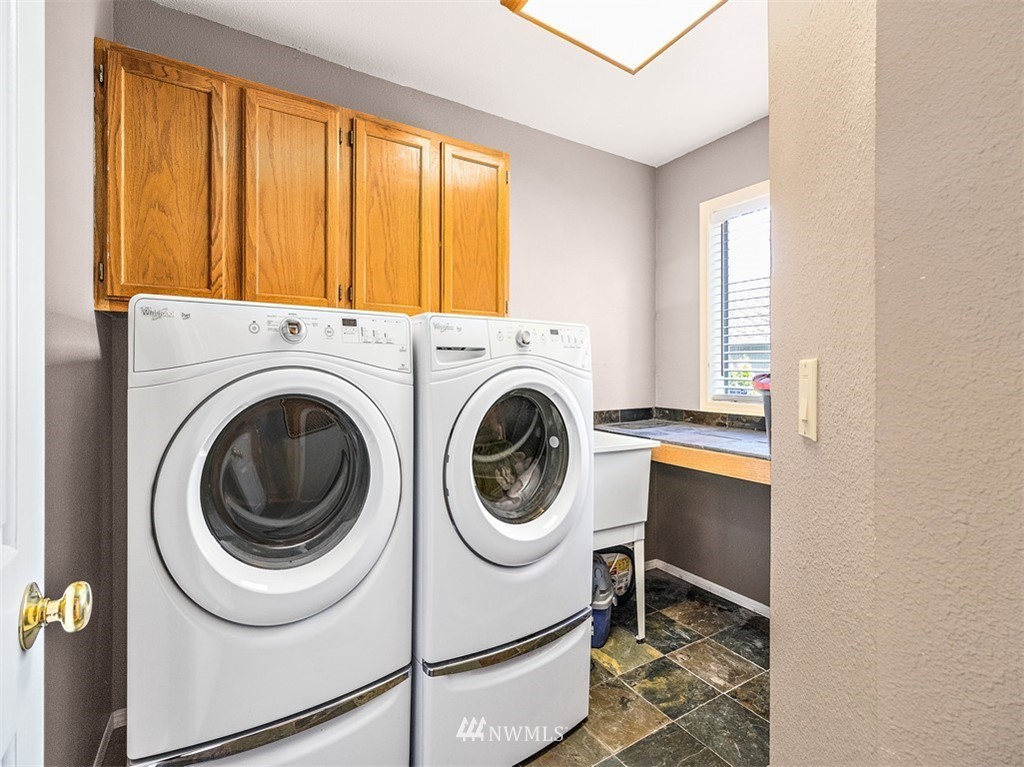14031 Southeast 158th Street Renton, WA 98058 - Photo 13 of 25 Gallery Image 13