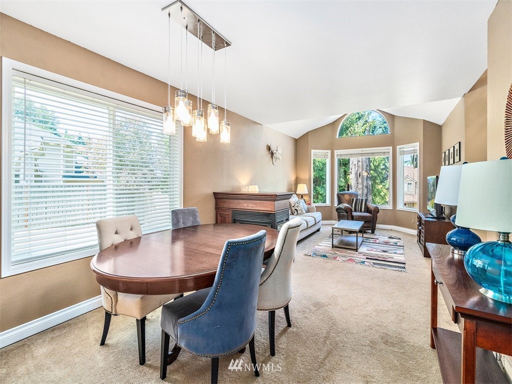14031 Southeast 158th Street Renton, WA 98058 - Photo 5 of 25 Gallery Image 5