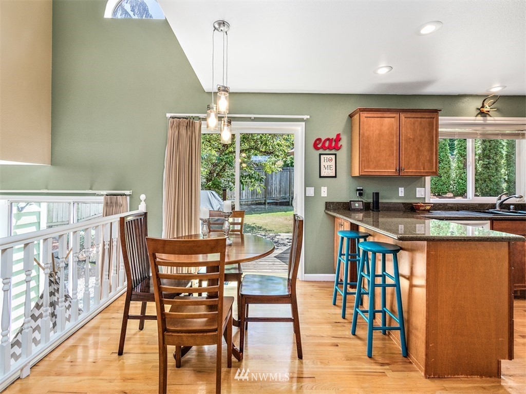 14031 Southeast 158th Street Renton, WA 98058 - Photo 6 of 25 Gallery Image 6