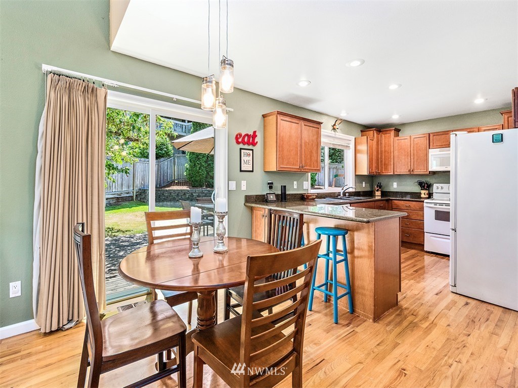 14031 Southeast 158th Street Renton, WA 98058 - Photo 7 of 25 Gallery Image 7