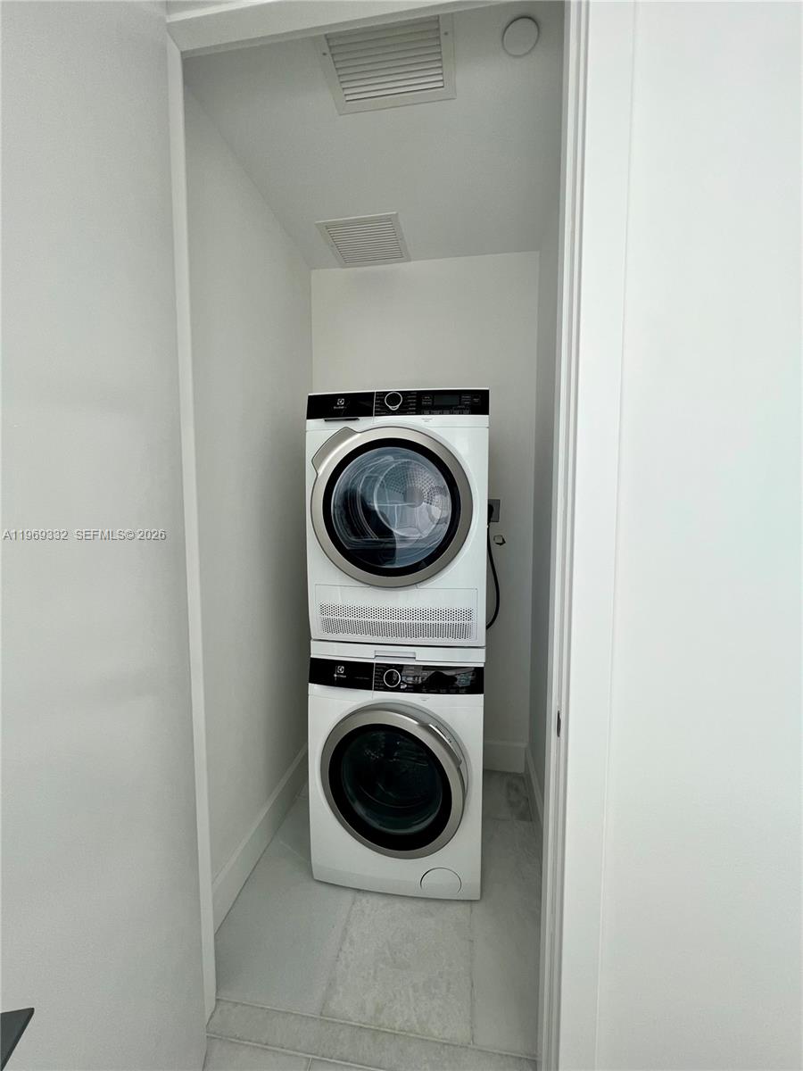 700 Northeast 26th Terrace, Unit 2205 Miami, FL 33137 - Photo 17 of 35