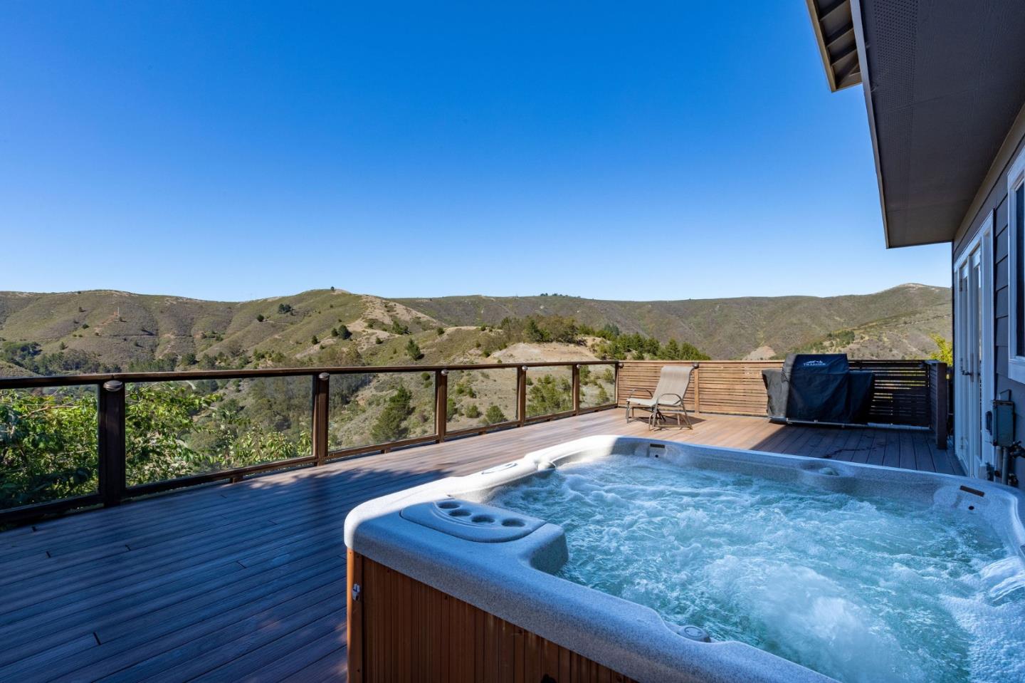 63 Kathleen Court Pacifica, CA 94044 - Photo 18 of 41 a view of balcony with furniture