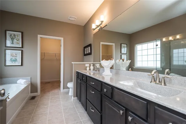 $478,900 | 1 Parker @ Ryehill Manor Street, St. Peters, MO 63376