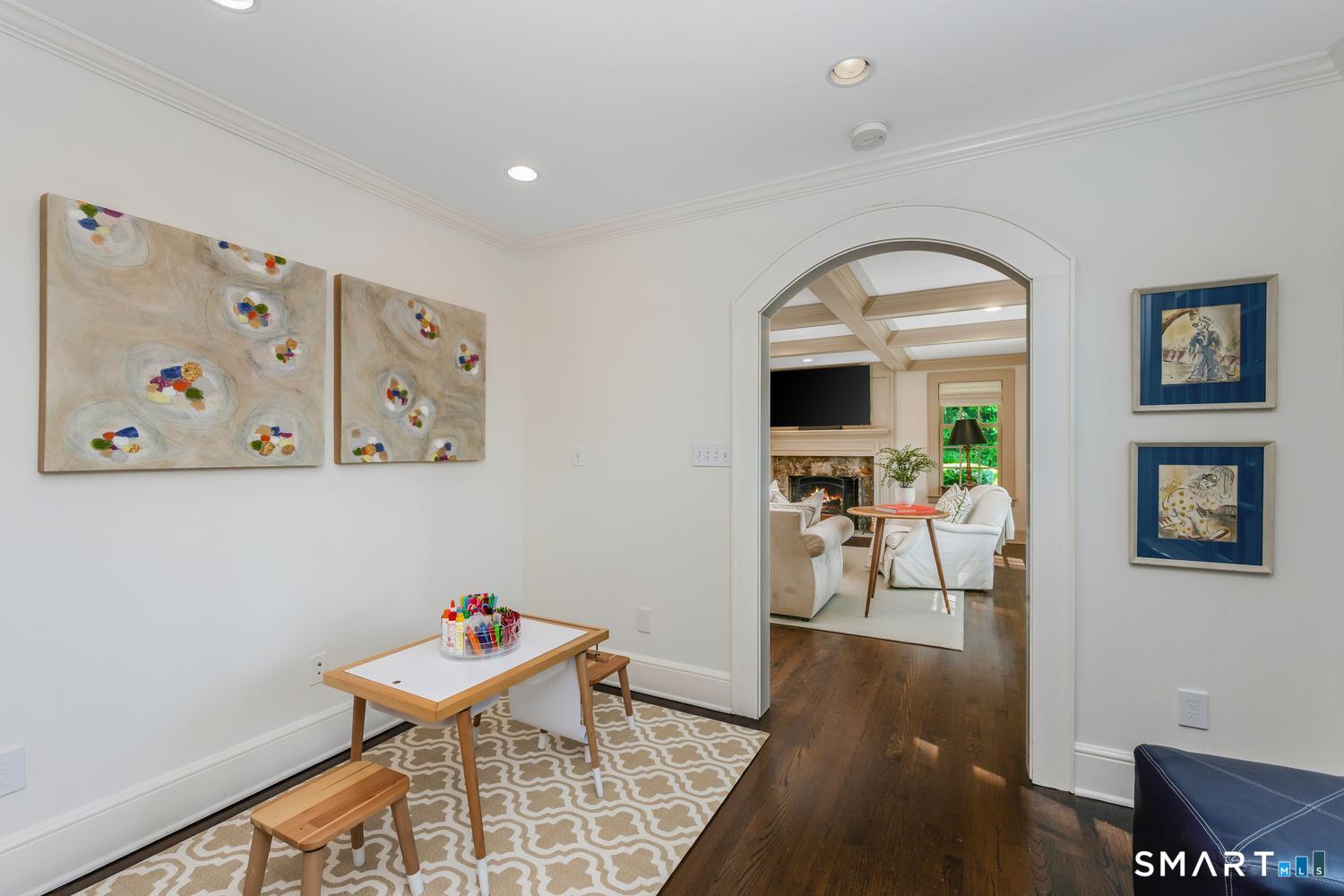 30 Birch Road Darien, CT 06820 - Photo 16 of 38 Gallery Image 16