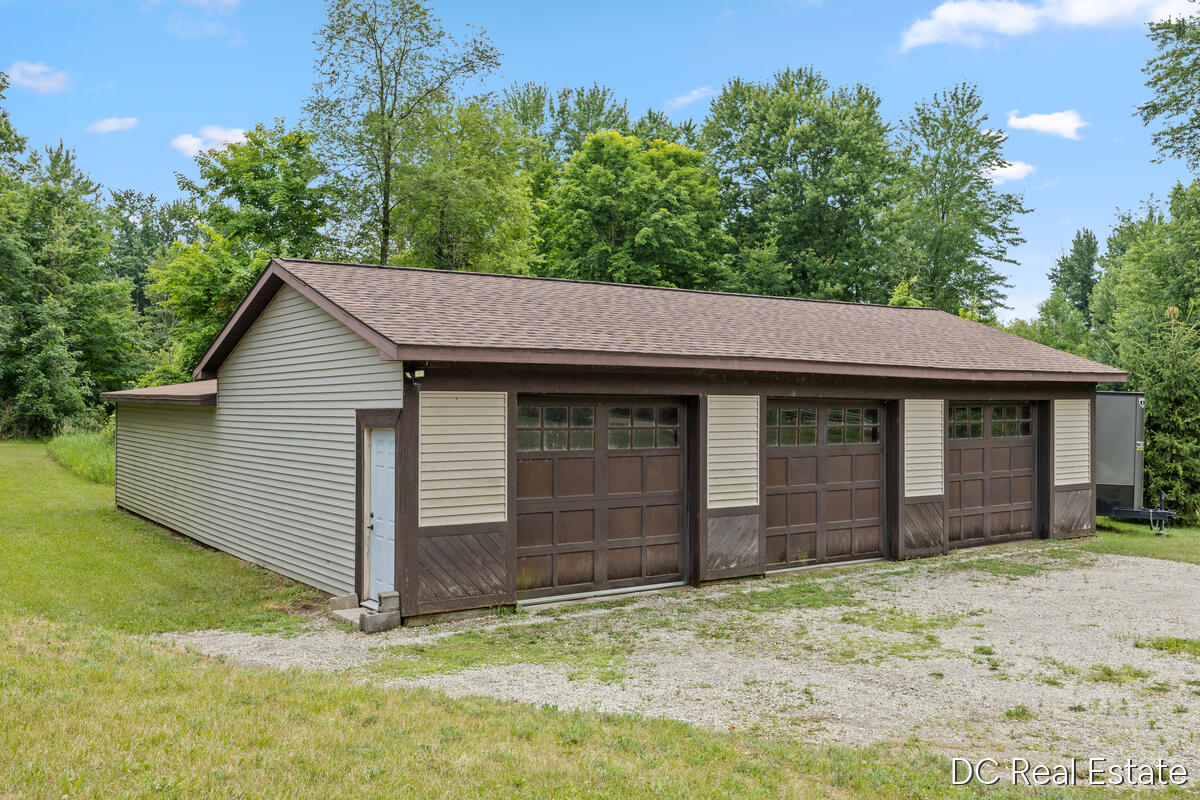 15721 West Almy Road Howard City, MI 49329 - Photo 28 of 35 15721-W-Almy_030