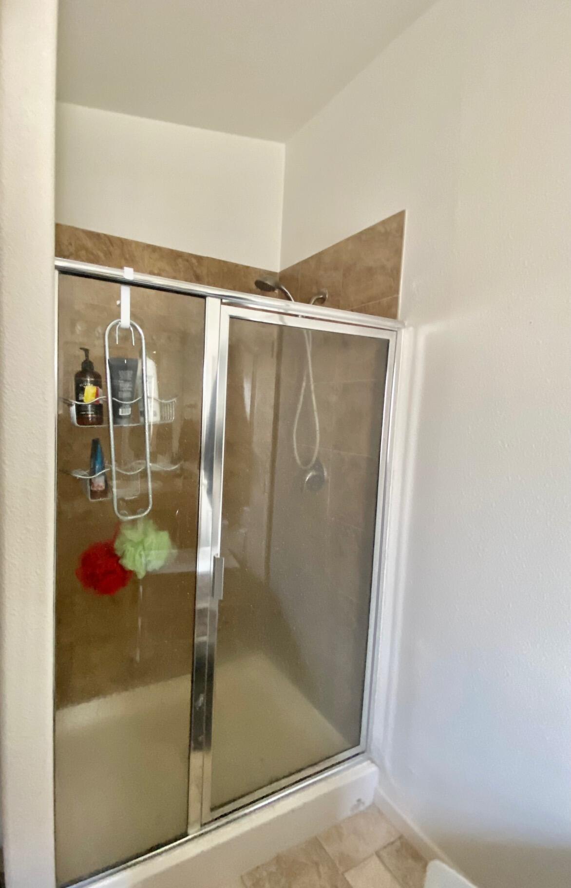 28059 Drews Road Chiloquin, OR 97624 - Photo 21 of 26 Master Bath
