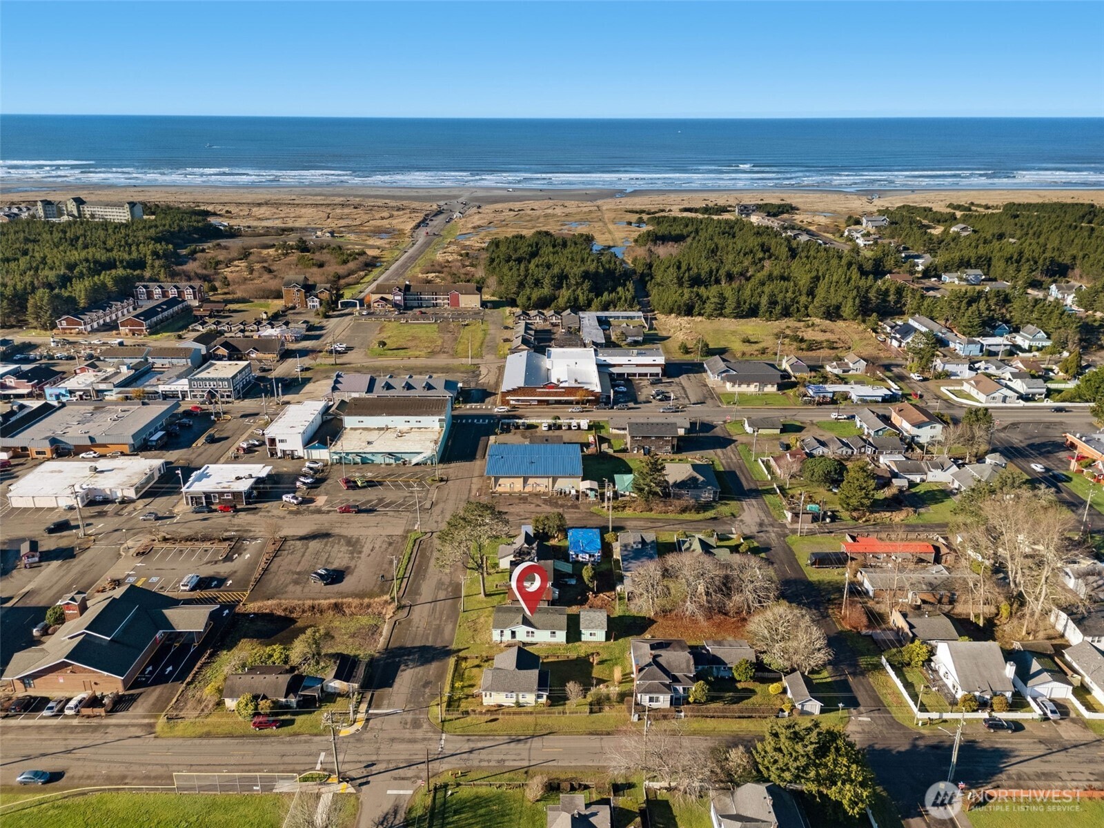 208 2nd Street South Long Beach, WA 98631 - Photo 3 of 36