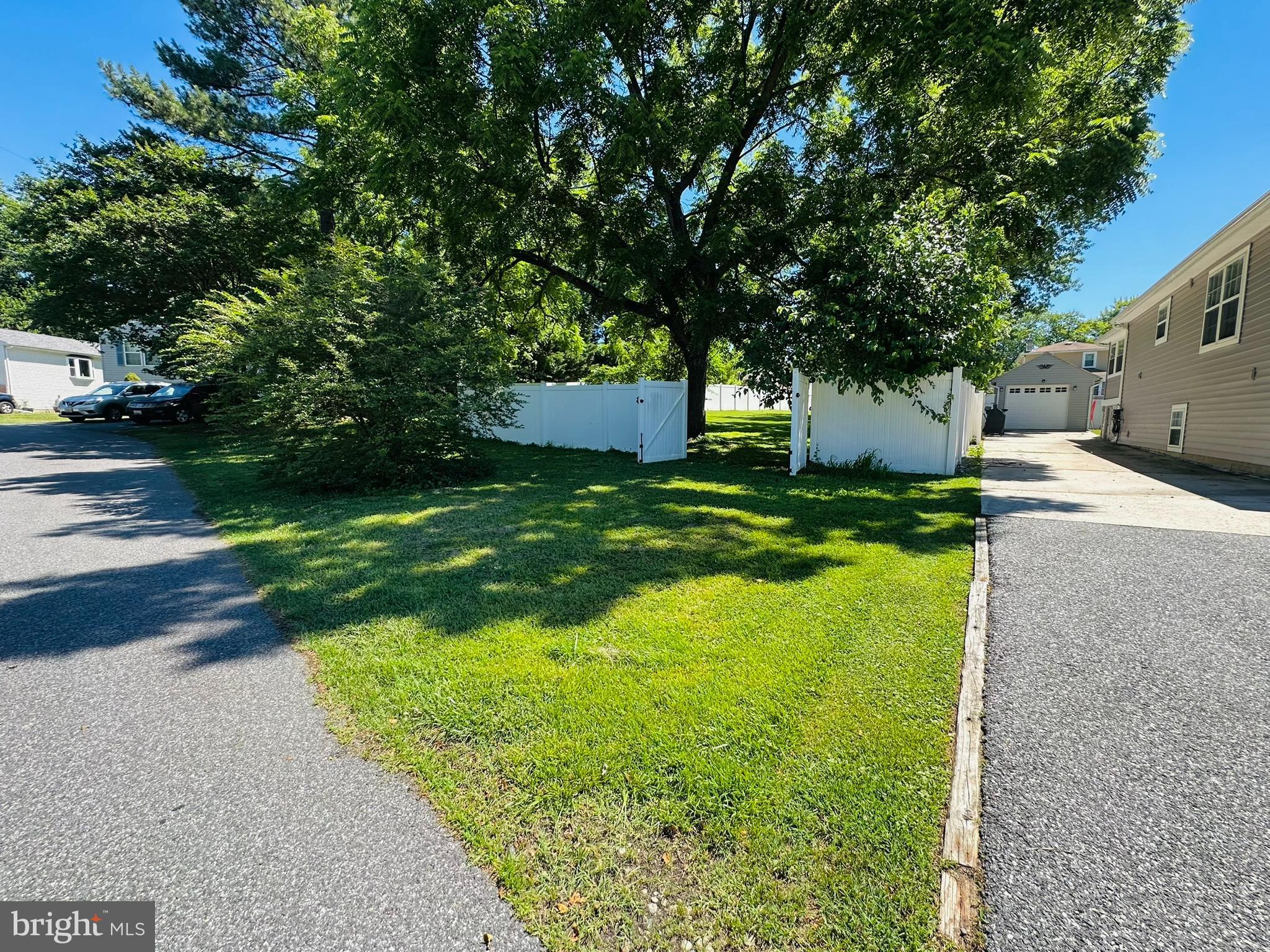 8608 Oak Road Baltimore, MD 21219 - Photo 34 of 37