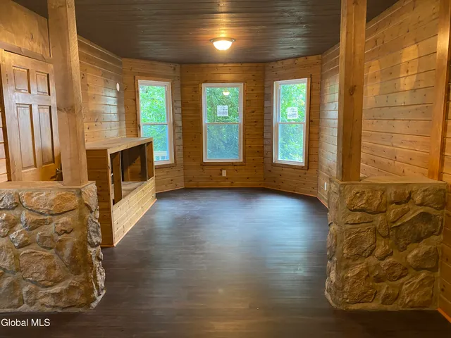 $209,900 | 629 Lang Street, Schenectady, NY 12308