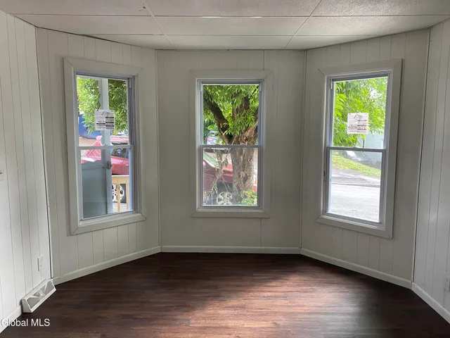 $209,900 | 629 Lang Street, Schenectady, NY 12308