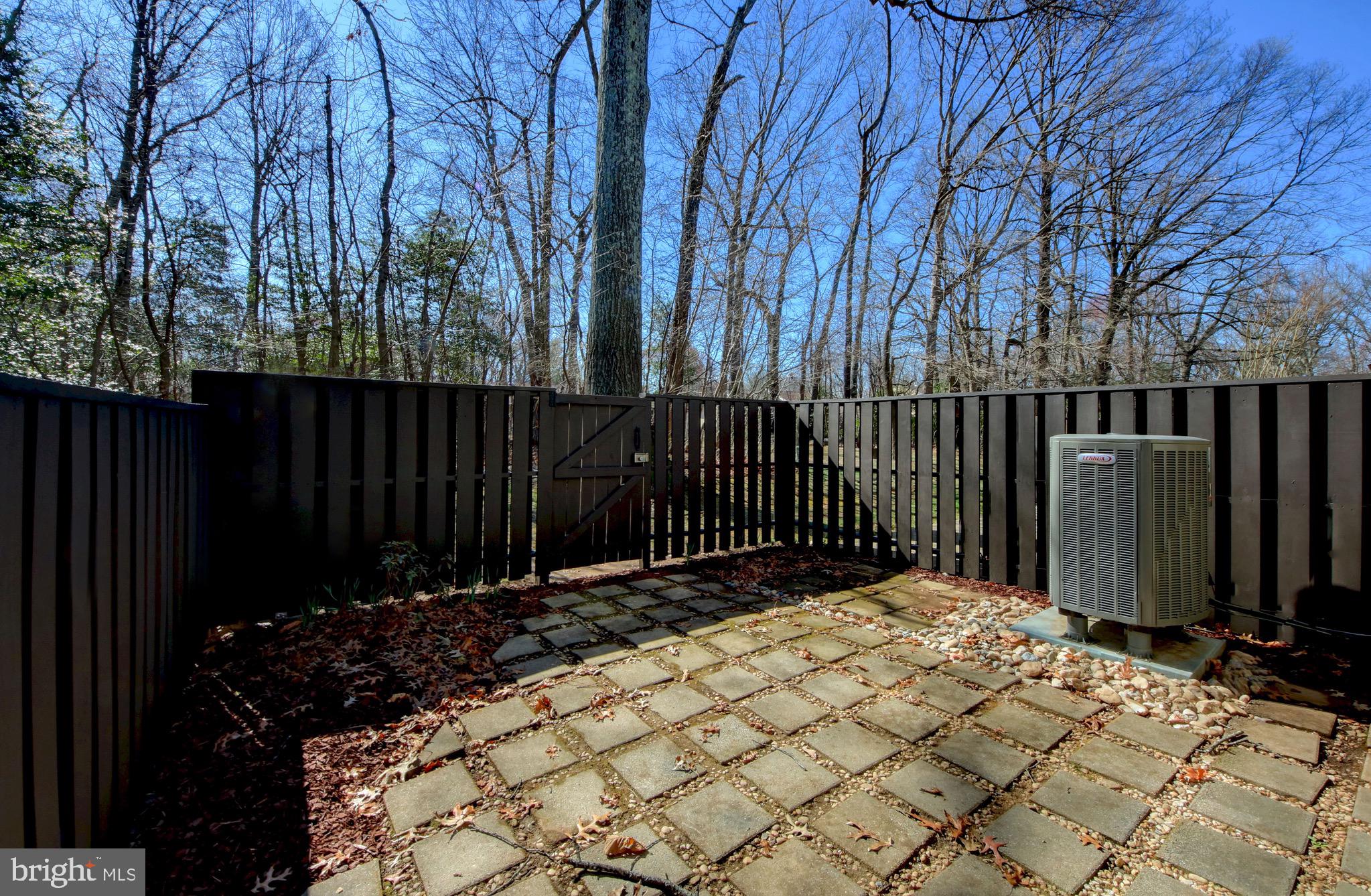 2235 Cartwright Place Reston, VA 20191 - Photo 23 of 43 Fenced rear yard