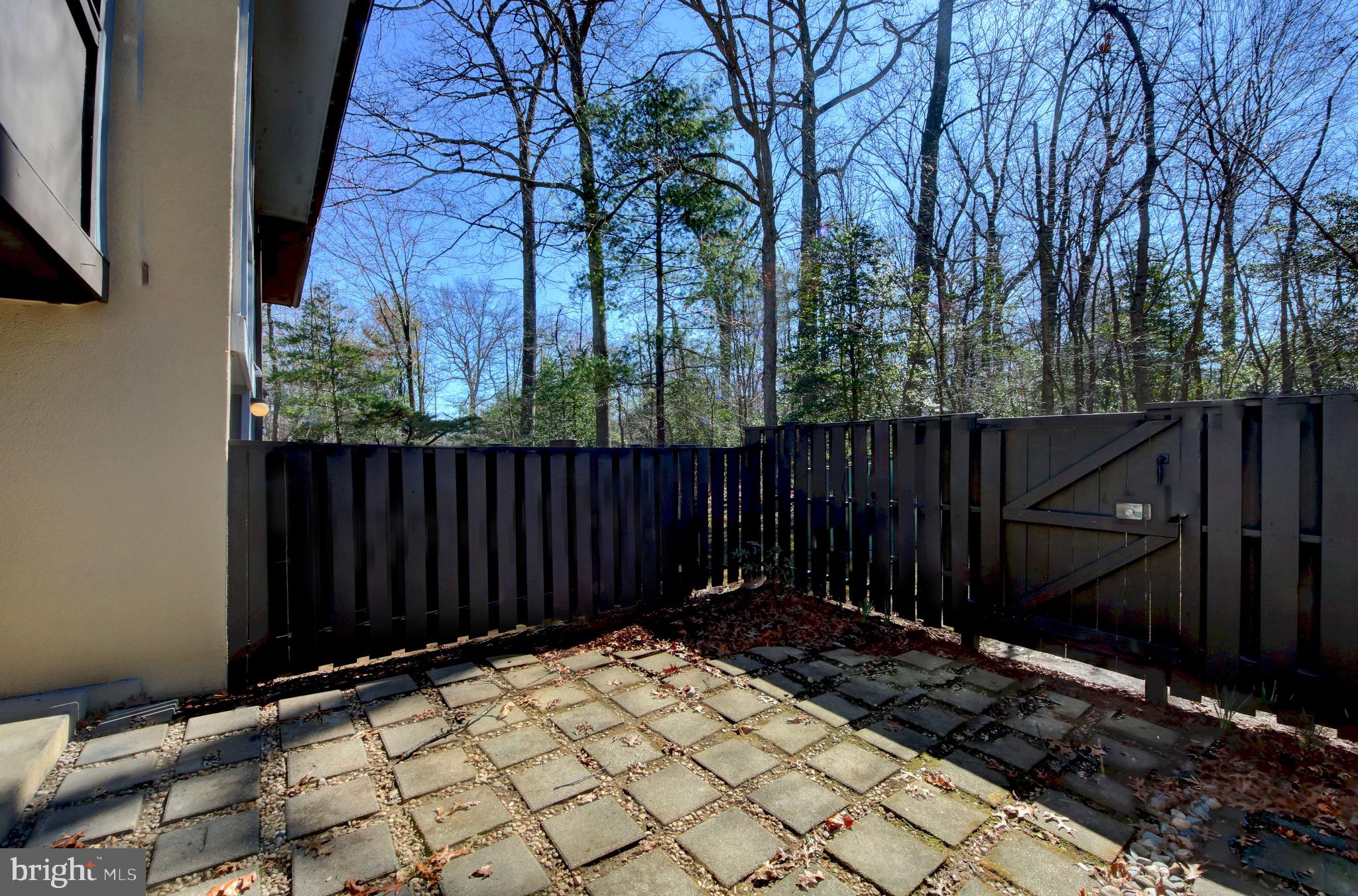 2235 Cartwright Place Reston, VA 20191 - Photo 24 of 43 Fenced rear yard