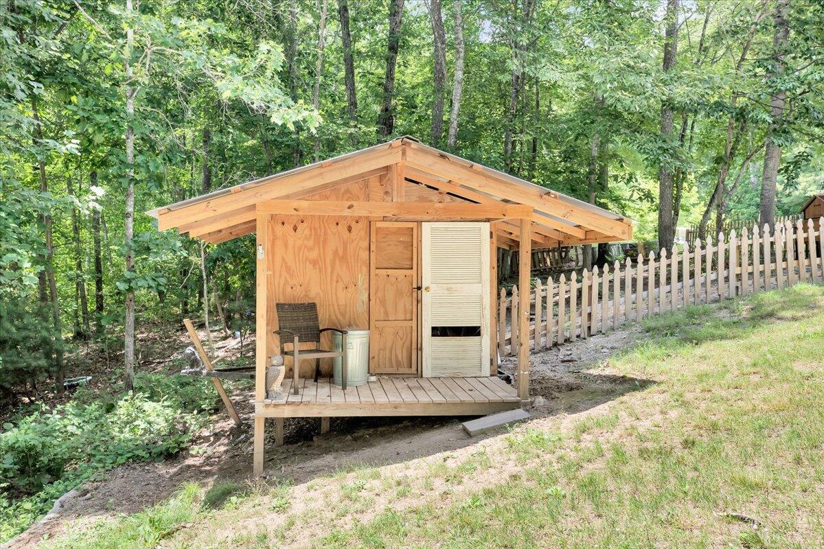 1059 Stonewall Road Blue Ridge, VA 24064 - Photo 22 of 33 26-1059 Stonewall Rd_26