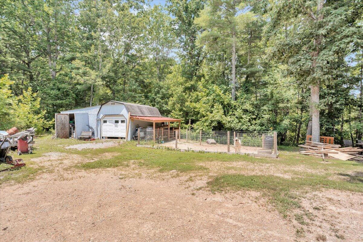 1059 Stonewall Road Blue Ridge, VA 24064 - Photo 29 of 33 31-1059 Stonewall Rd_31