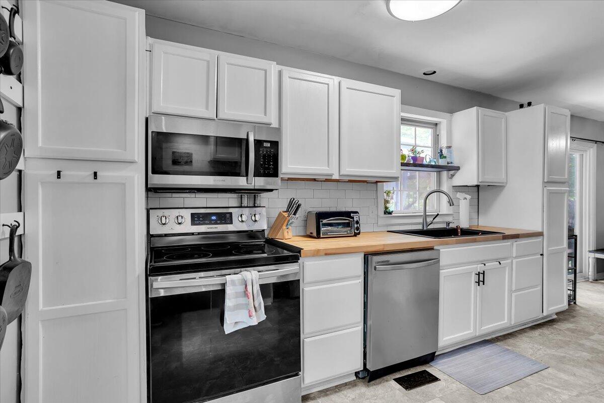 1059 Stonewall Road Blue Ridge, VA 24064 - Photo 9 of 33 13-1059 Stonewall Rd_13