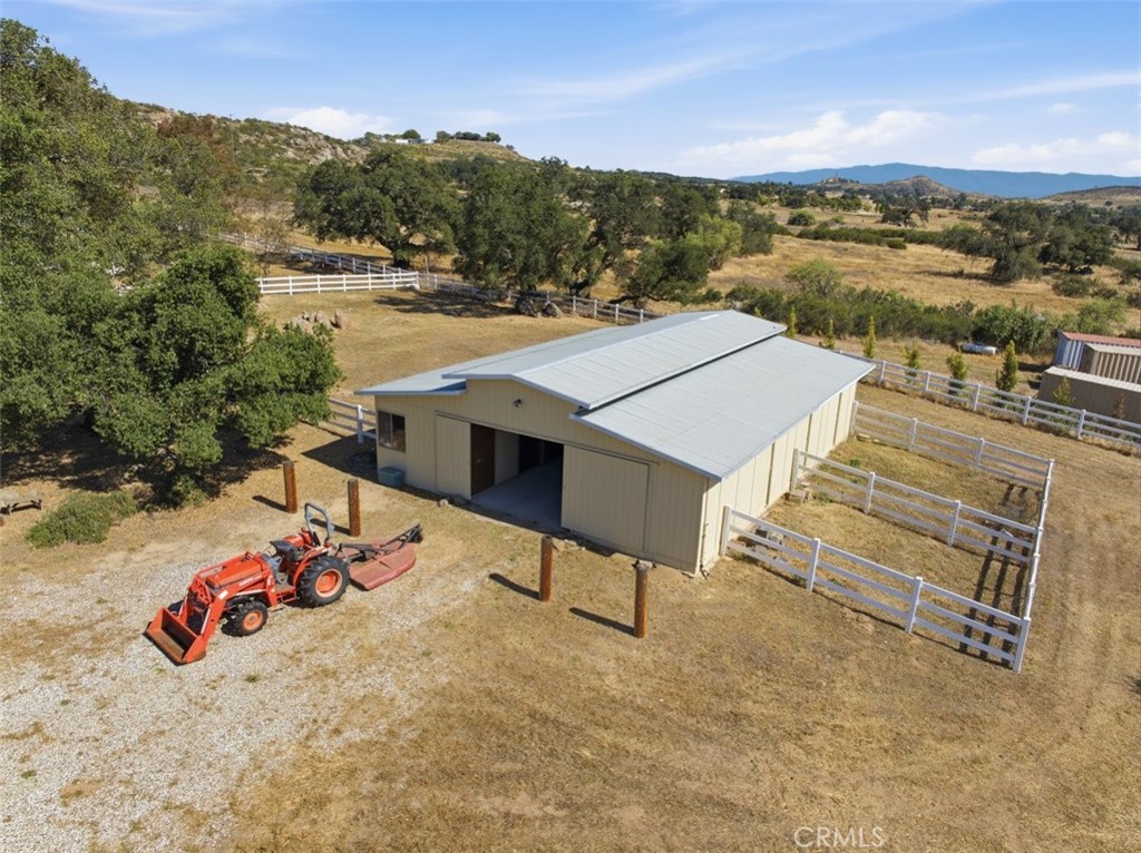 34575 Sycamore Springs Road Hemet, CA 92544 - Photo 38 of 65 8 stall barn with turnouts