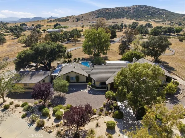 $2,100,000 | 34575 Sycamore Springs Road, Hemet, CA 92544