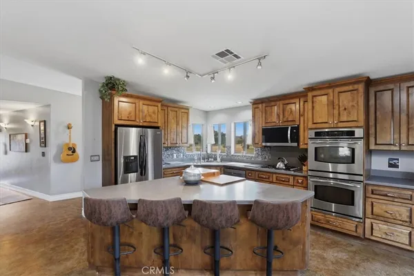 $2,100,000 | 34575 Sycamore Springs Road, Hemet, CA 92544